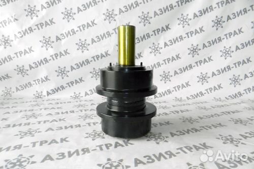Поддерживающий каток на Komatsu D85A