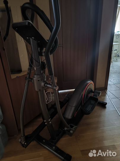 Эллиптический тренажер Cardiopower e200