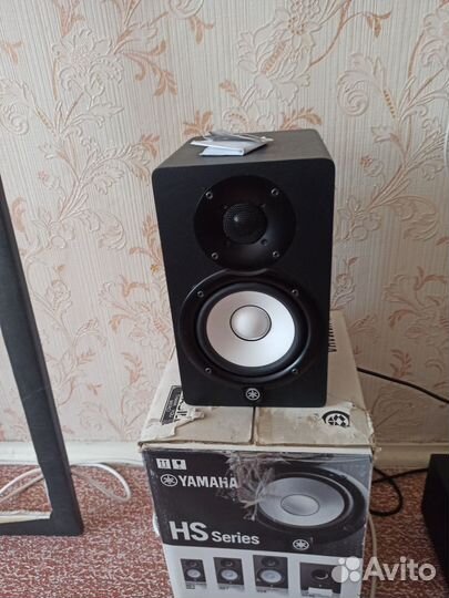 Активные колонки yamaha hs5 +сабвуфер+ микшер