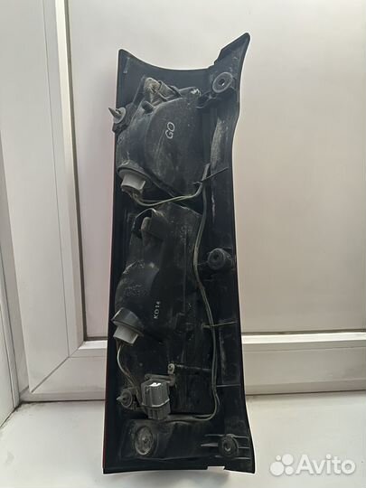 Задний правый фонарь на Honda CR-V RD1