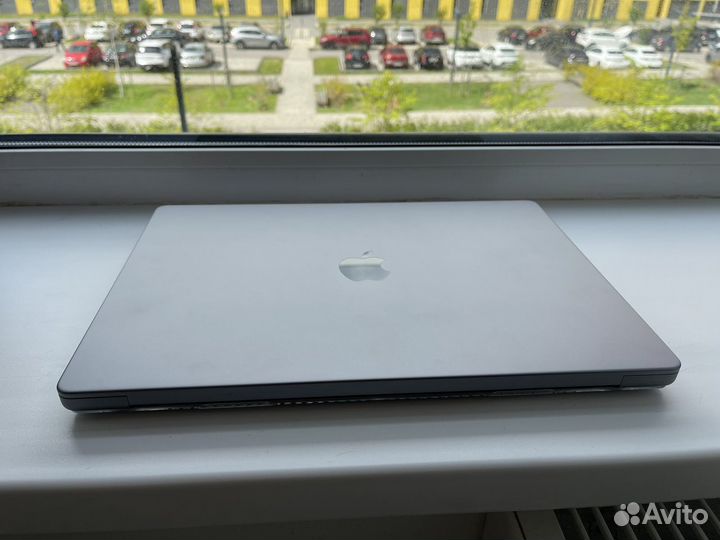 Apple MacBook Pro 16 M1 pro 512 Gb