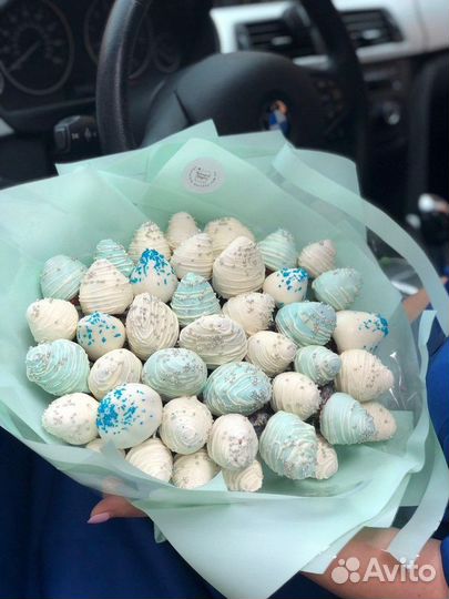 Клубника в шоколаде букеты