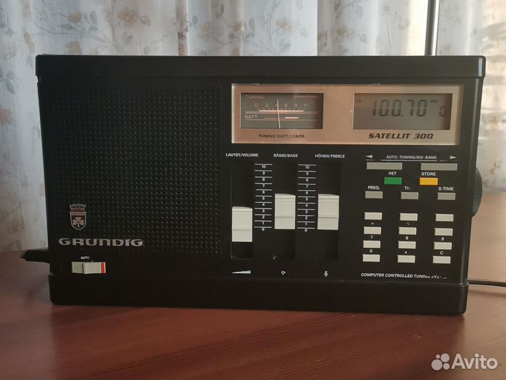 Радиоприемник grundig