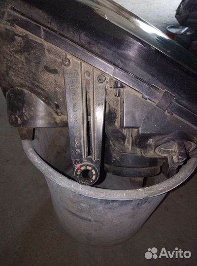 Фара на renault duster