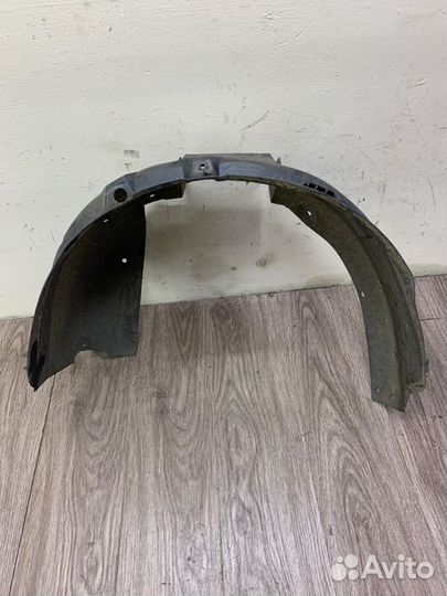Подкрылок передний левый Opel Corsa C хетчбэк 5-ти