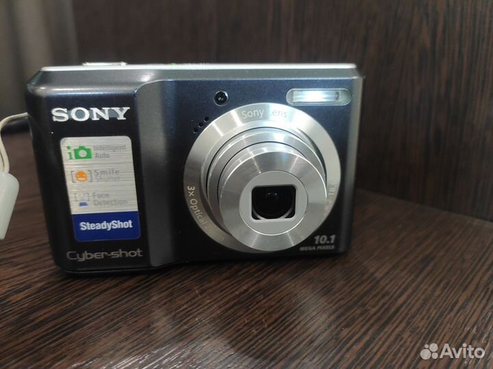 Sony Cyber-shot DSC S2000