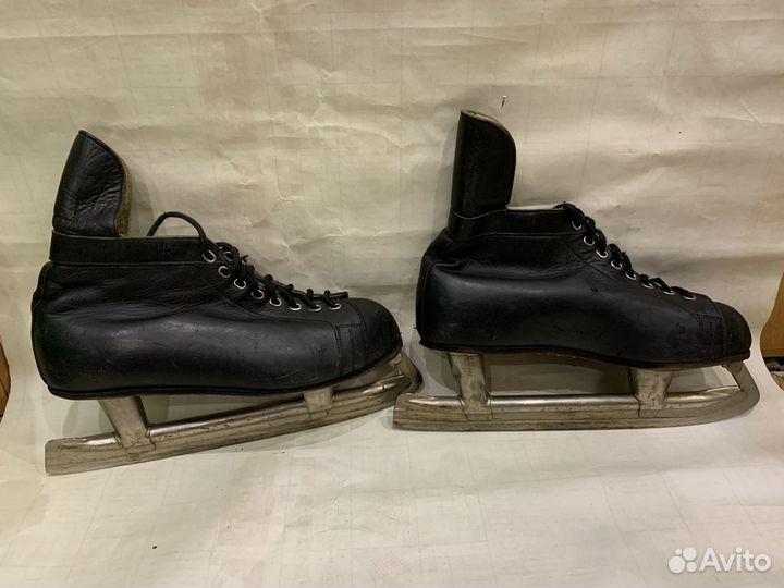 Коньки для фигурного катания и коньки канадки