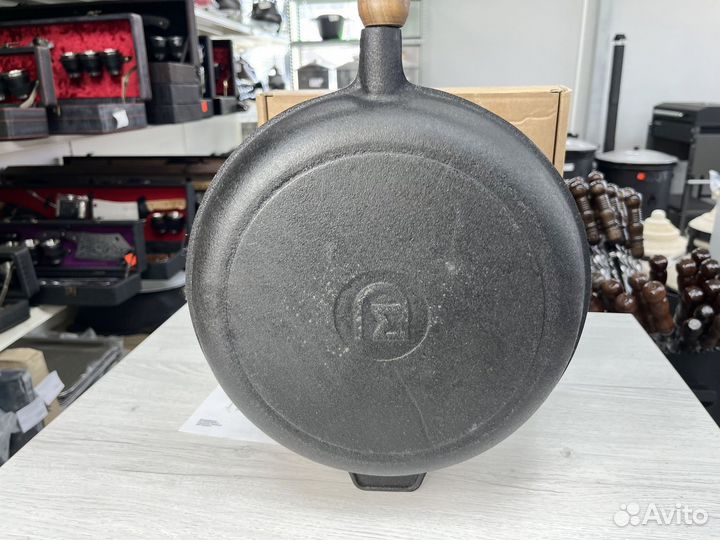 Сковорода чугунная