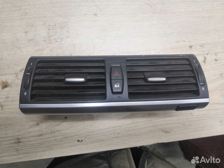 Центральный воздуховод BMW X5 X6 E70 E71