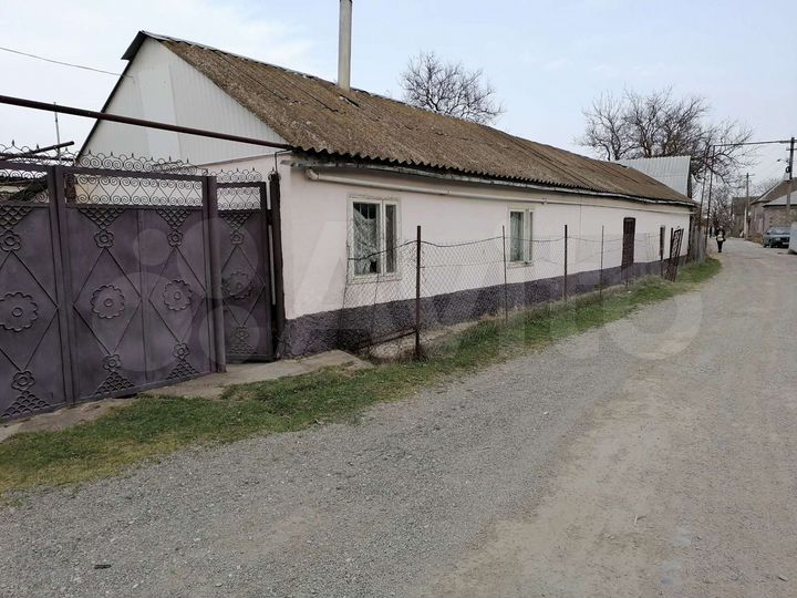 Дом 1756 м² на участке 15 сот.