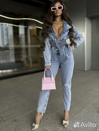 Джинсовый комбинезон