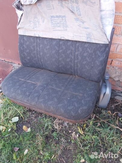 Сиденье в автомобиль