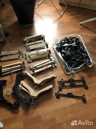 Вешалки плечики деревянные