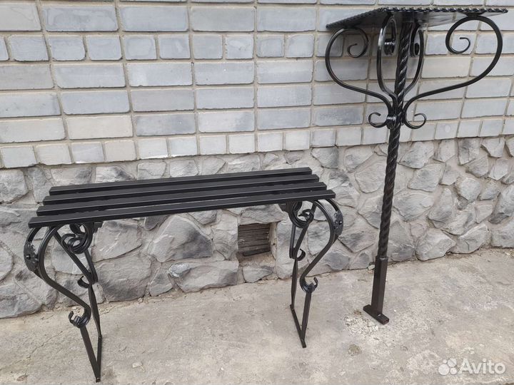 Цветники, оградки, столики, лавочки