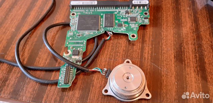Двигатель от жесткого диска