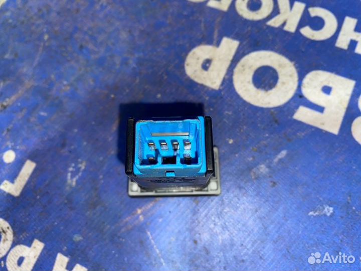 Кнопка птф Kia Shuma 2 лифтбэк S6D 2002