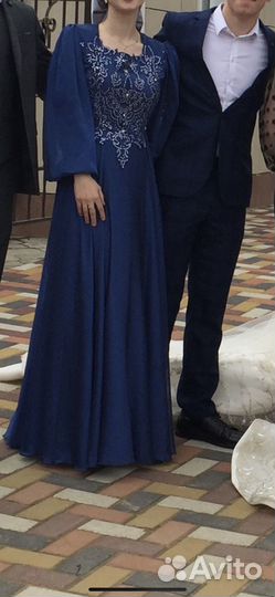 Вечернее платье