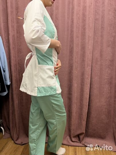 Медицинский костюм женский