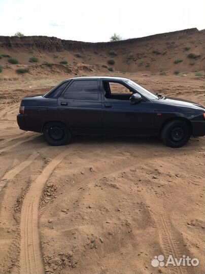 ВАЗ 2110 1.5 МТ, 2001, битый, 189 000 км