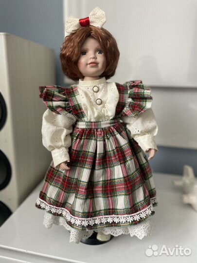 Кукла фарфоровая коллекционная большая