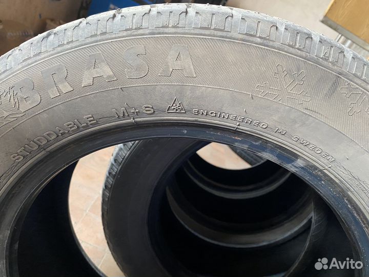 Brasa IceControl 205/60 R16 96