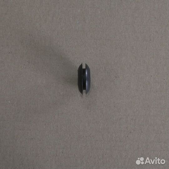 Уплотнение отверстия (втулка проходная)