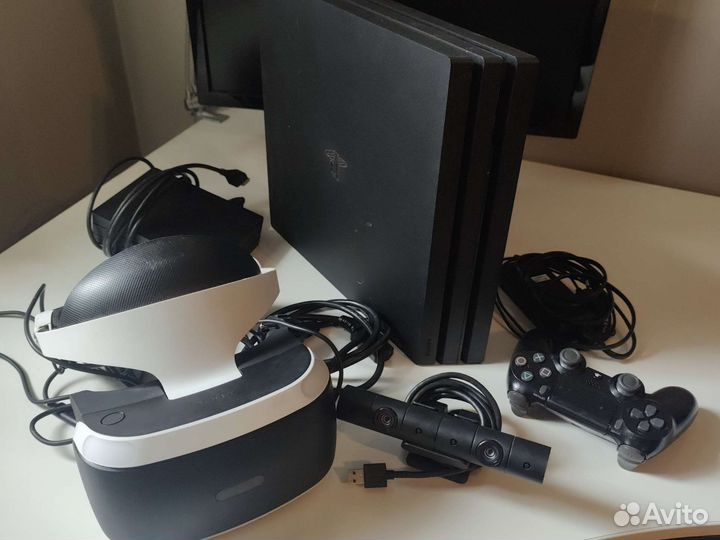 Ps4 pro 1 Tb + vr шлем ver2