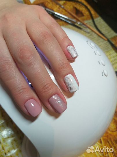 Мастер маникюра и педикюра