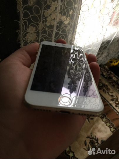 Телефон iPhone 7 32gb