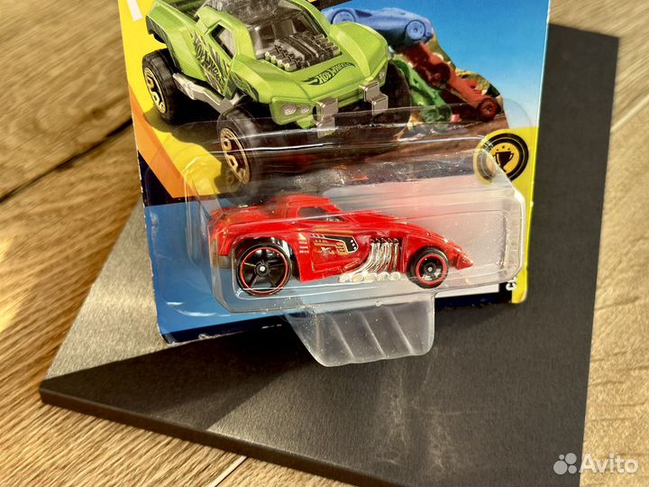 Машинка Hot wheels новая