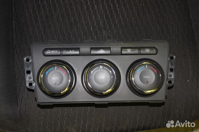 Блок управления климатом Мазда 6 GH