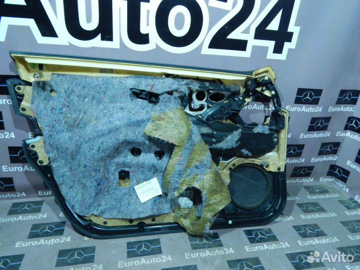 Обшивка двери правая передняя Mercedes-Benz E-Clas