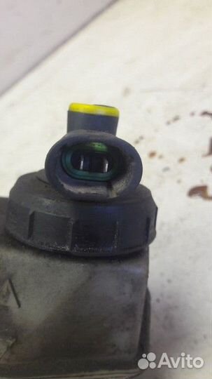 Главный тормозной цилиндр Renault Symbol