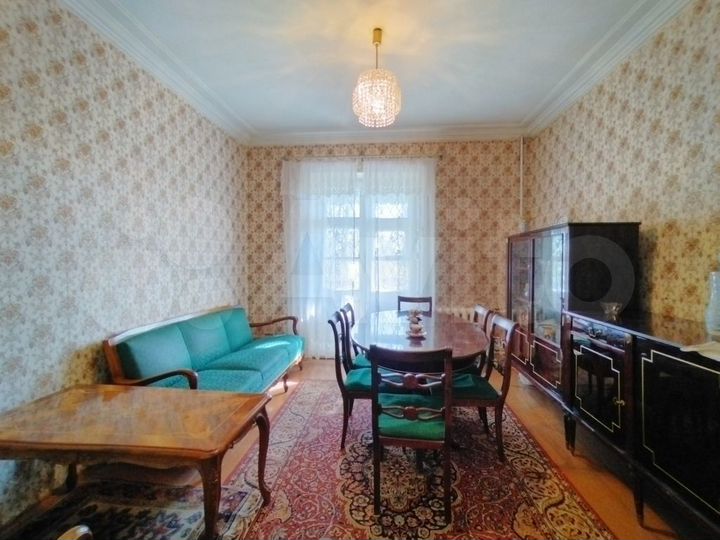 2-к. квартира, 52 м², 2/2 эт.