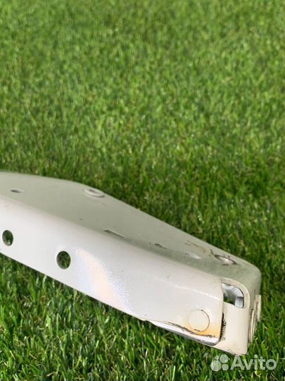 Кронштейн (крепление) Audi A8 D5 (2017 - 2022)