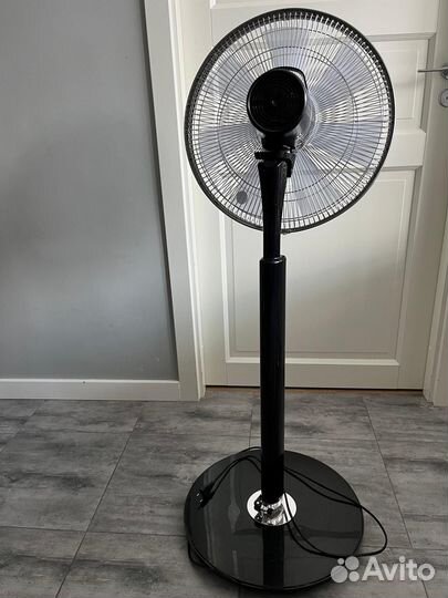 Вентилятор напольный Bork