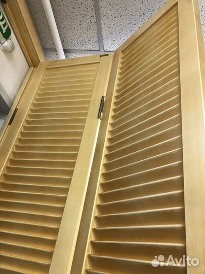 Жалюзийные двери для гардеробных, шкафов (массив)