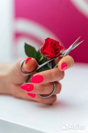 Мастер маникюра