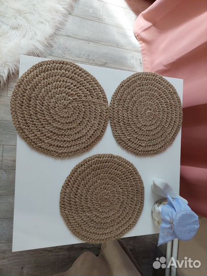 Вязаные салфетки из джута