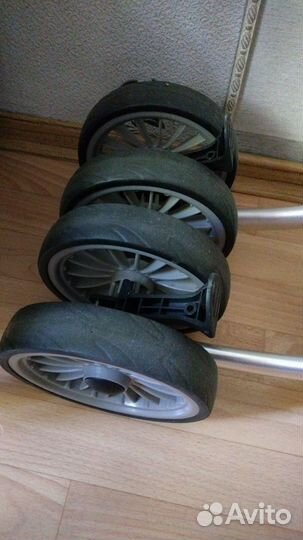 Прогулочная коляска как новая