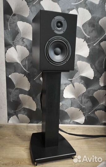 Аудиофильская полочная акустика Hi End