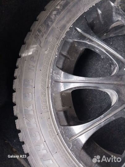 Maxxis ArcticTrekker NP3 185/60 R15