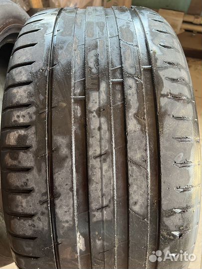 Nokian Tyres Hakka Black 295/40 R21