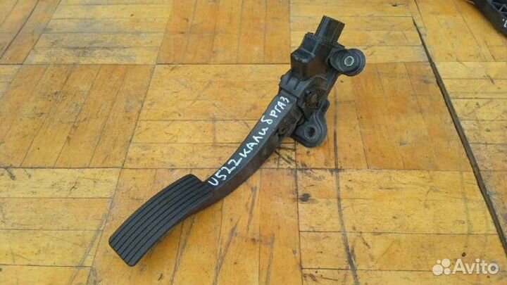 Педаль газа Dodge Caliber