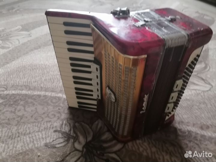 Продам аккордеон