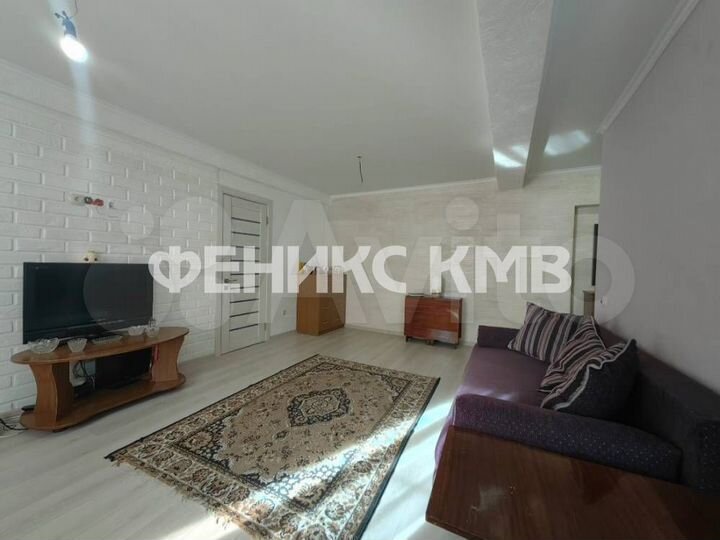 3-к. квартира, 48 м², 1/5 эт.