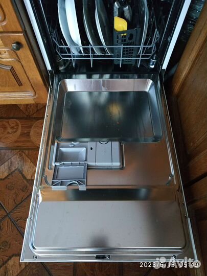 Посудомоечная машина Electrolux 45