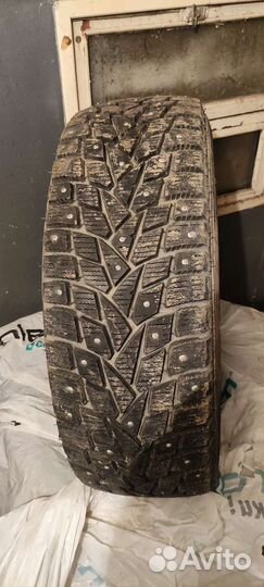 Dunlop SP Winter Ice 02 215/60 R16