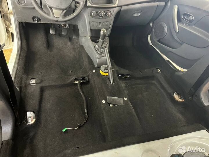Химчистка салона автомобиля