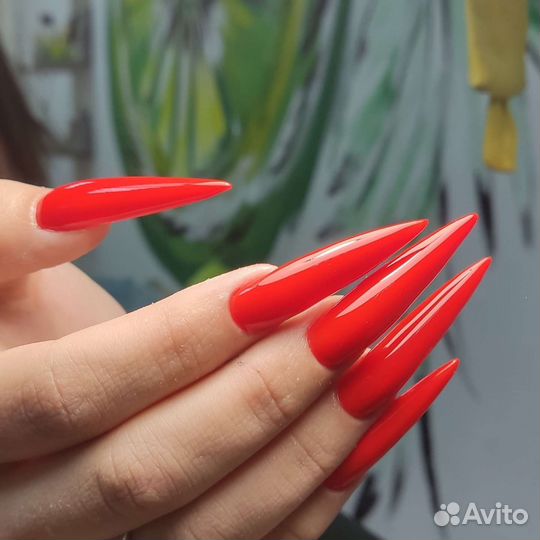 Мастер маникюра и педикюра